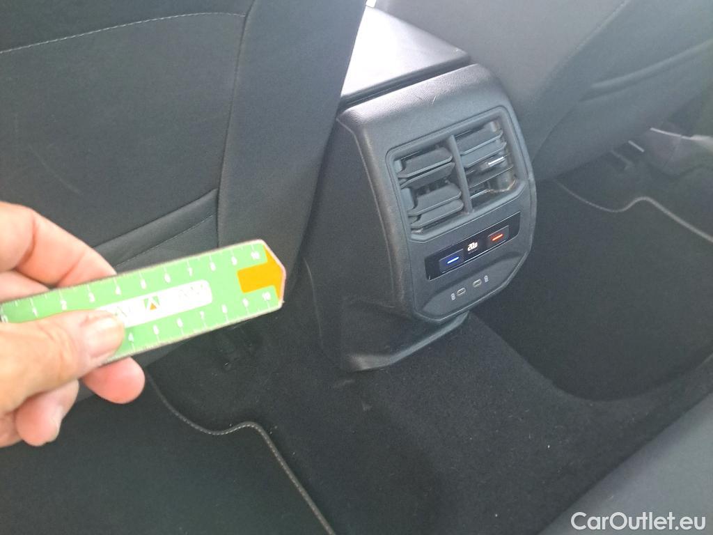  Land Rover  Discovery SEAT Nuevo León / 2020 / 5P / berlina con portón 1.5 TSI 96kW S&S Style Go(SP) #45