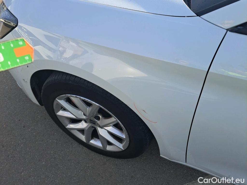  Land Rover  Discovery SEAT Nuevo León / 2020 / 5P / berlina con portón 1.5 TSI 96kW S&S Style Go(SP) #30