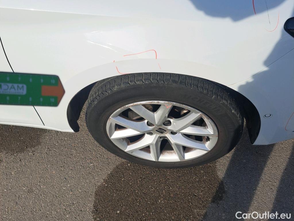  Land Rover  Discovery SEAT Nuevo León / 2020 / 5P / berlina con portón 1.5 TSI 96kW S&S Style Go(SP) #24