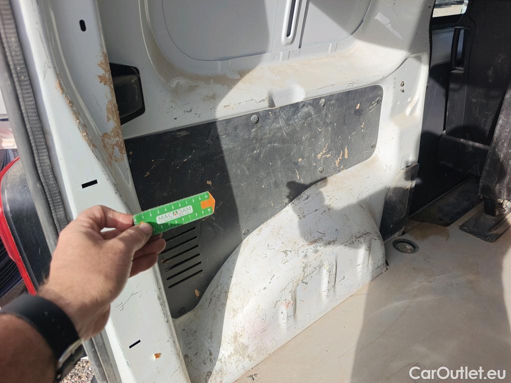  Peugeot  Expert  Furgón Pro Doble Cab Repliable Standard 1.5 HDI 120CV MT6 E6d #44