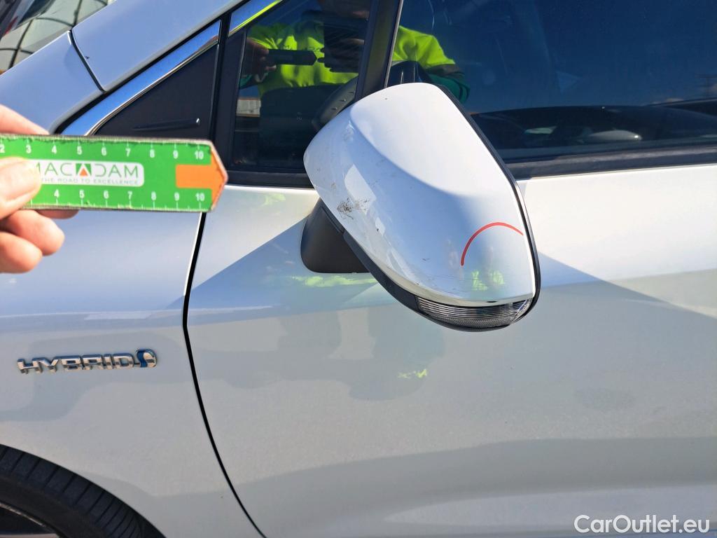  Toyota  Corolla TOYOTA  / 2020 / 5P / berlina con portón 2.0 180H STYLE E-CVT #53