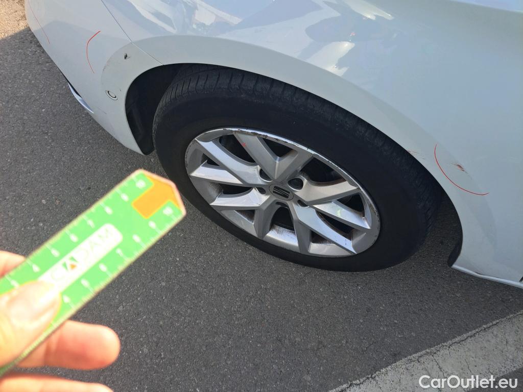  Land Rover  Discovery SEAT Nuevo León / 2020 / 5P / berlina con portón 1.5 TSI 96kW S&S Style Go(SP) #18