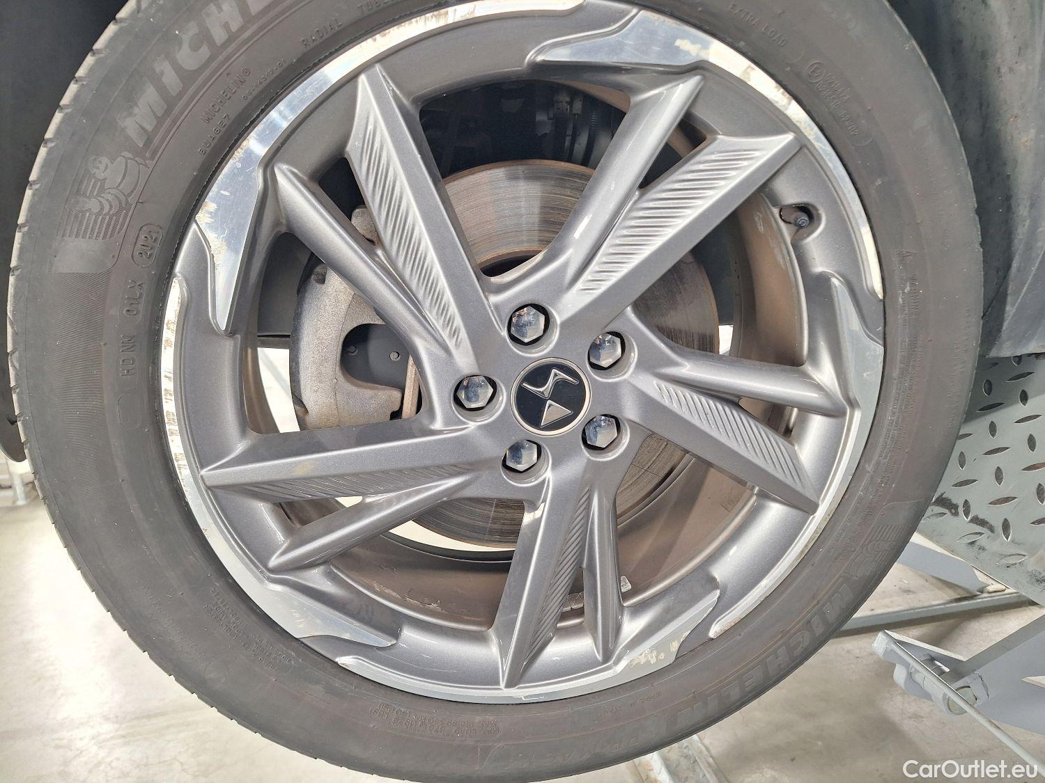  DS  DS7 DS,  CB '17 PHEV, DS 7 Crossback E-Tense 4x4 Rivoli 5d #19