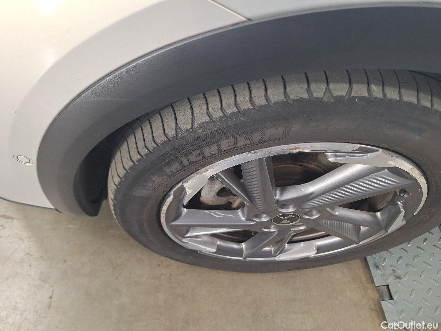  DS  DS7 DS,  CB '17 PHEV, DS 7 Crossback E-Tense 4x4 Rivoli 5d #44