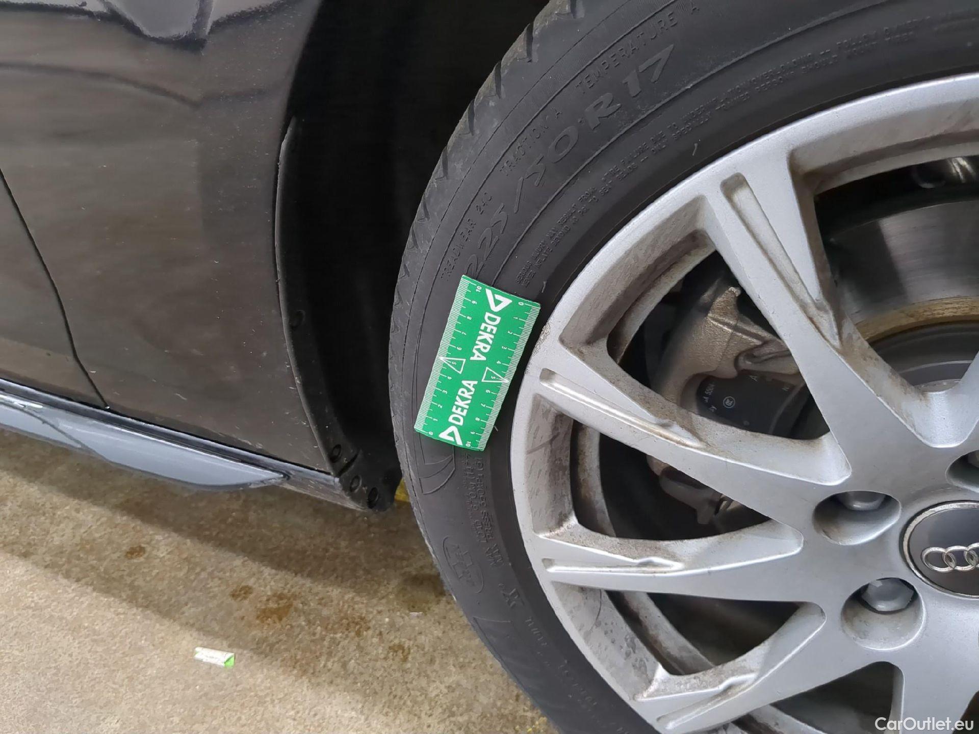  Audi  A4 AUDI  Avant / 2019 / 5P / Break 35 TFSI 150 S tronic Business line #3