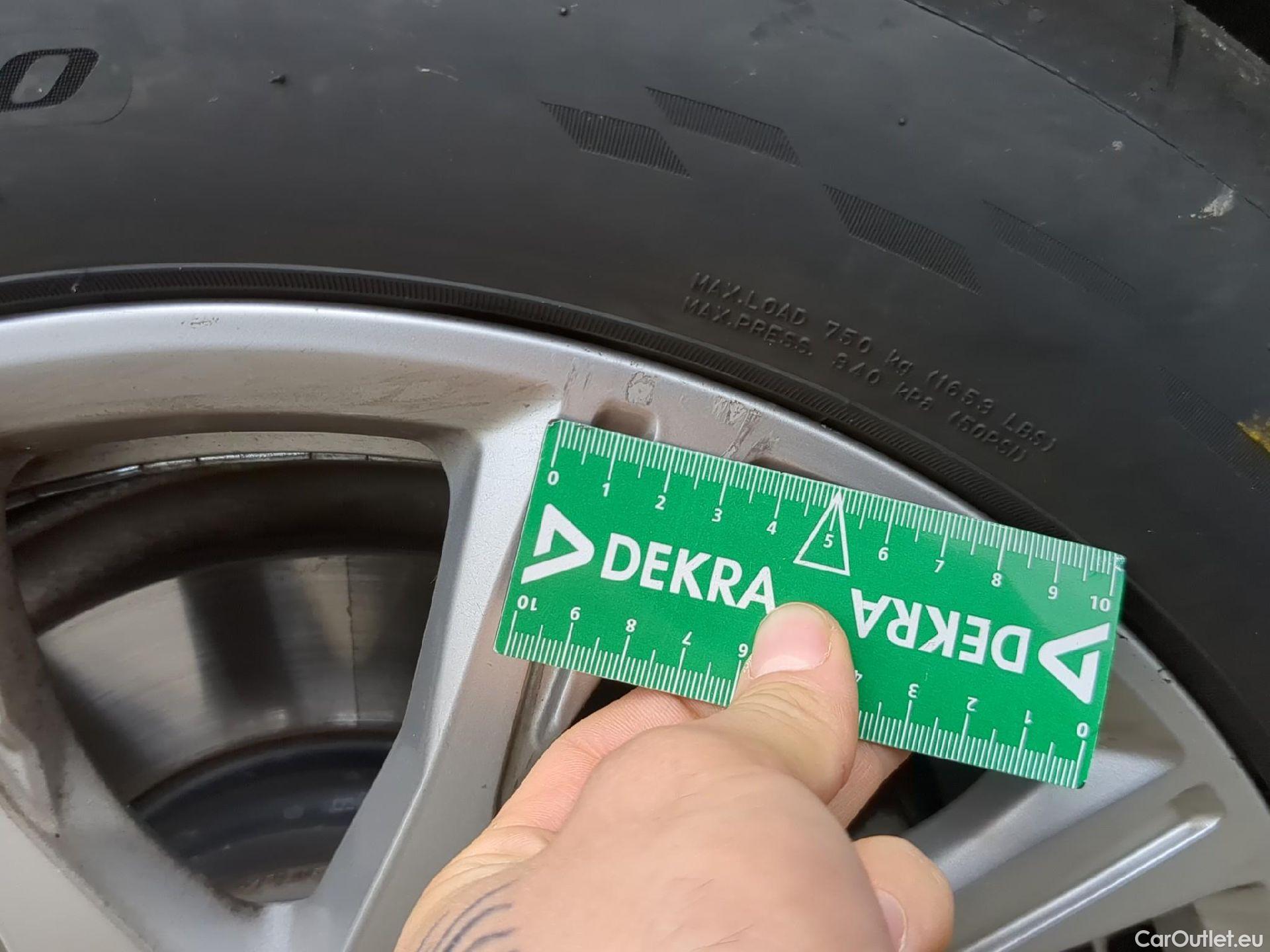  Audi  A4 AUDI  Avant / 2019 / 5P / Break 35 TFSI 150 S tronic Business line #7