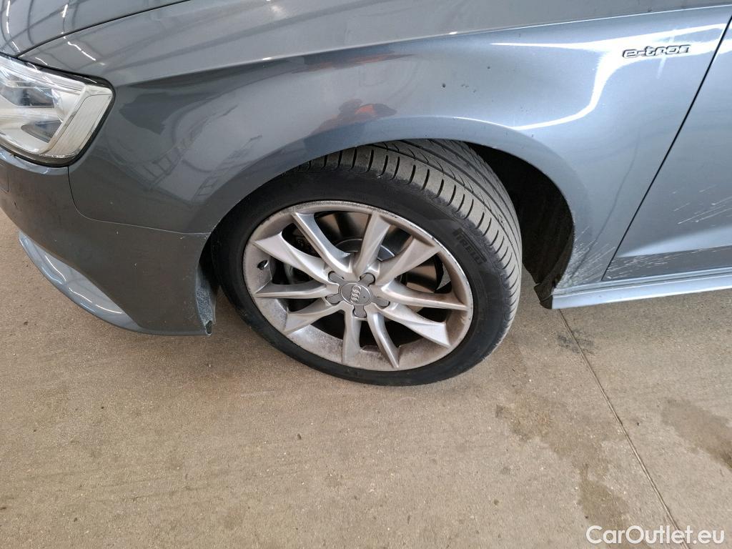  Audi  A3 AUDI  Sportback 5p Berline 1.4 TFSI E-TRON S TRONIC BUSINESS LINE #4