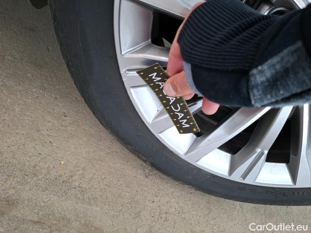  Bmw  Serie 2 BMW  Active Tourer / 2018 / 5P / monospace 225xe Luxury Auto #5