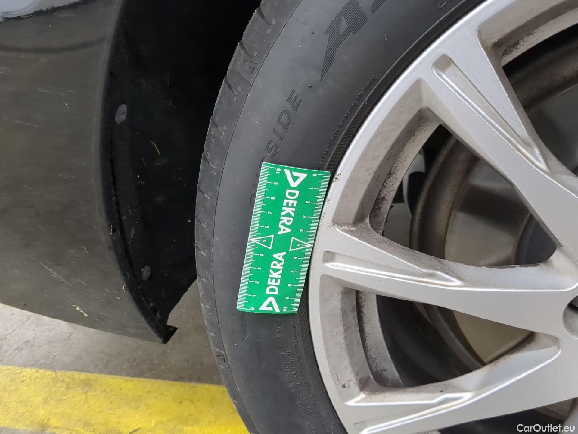  Audi  A4 AUDI  Avant / 2019 / 5P / Break 35 TFSI 150 S tronic Business line #8