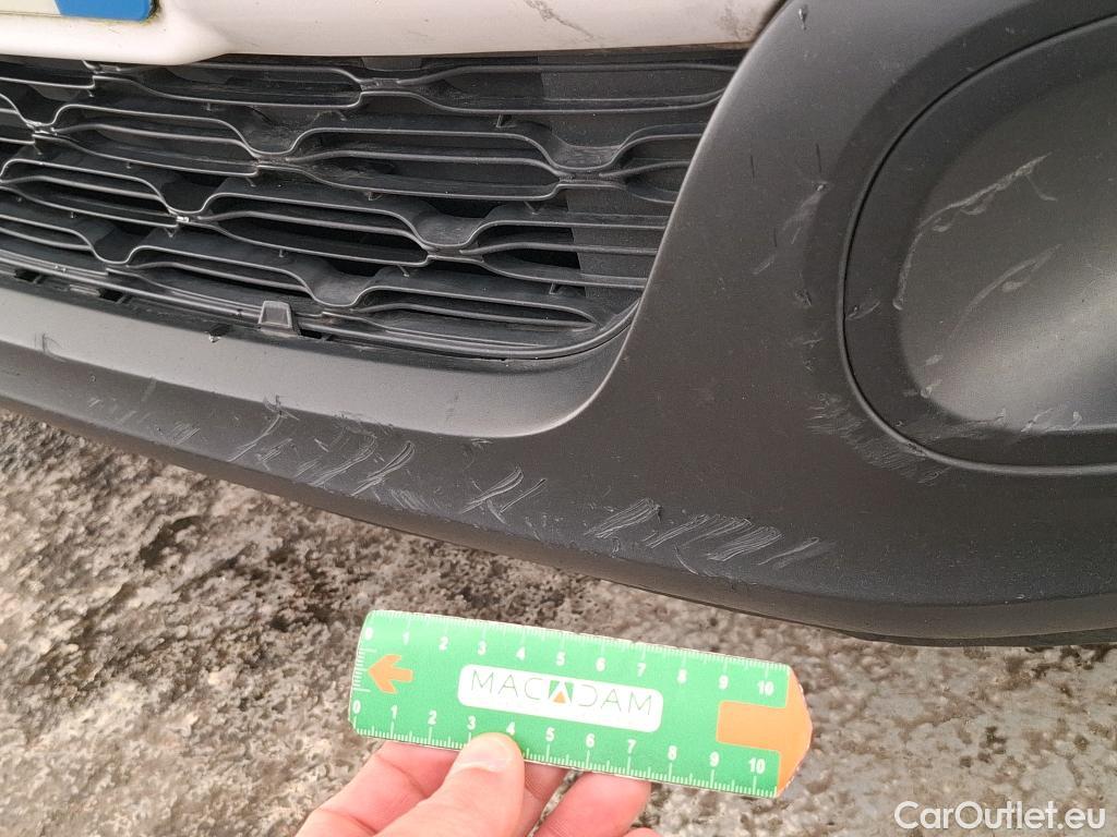  Citroen  C3  Société Feel Nav 1.2 PureTech 80CV BVM5 E6 #32