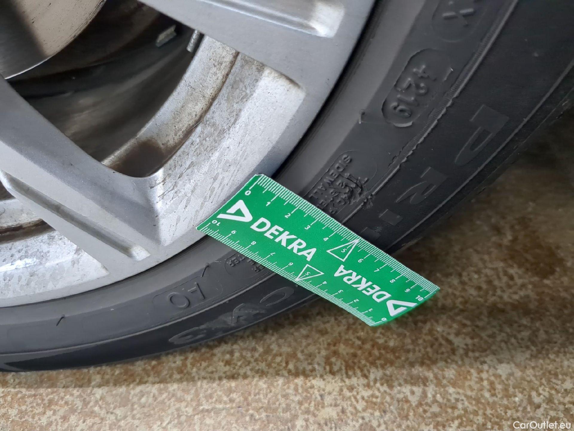  Audi  A4 AUDI  Avant / 2019 / 5P / Break 35 TFSI 150 S tronic Business line #1