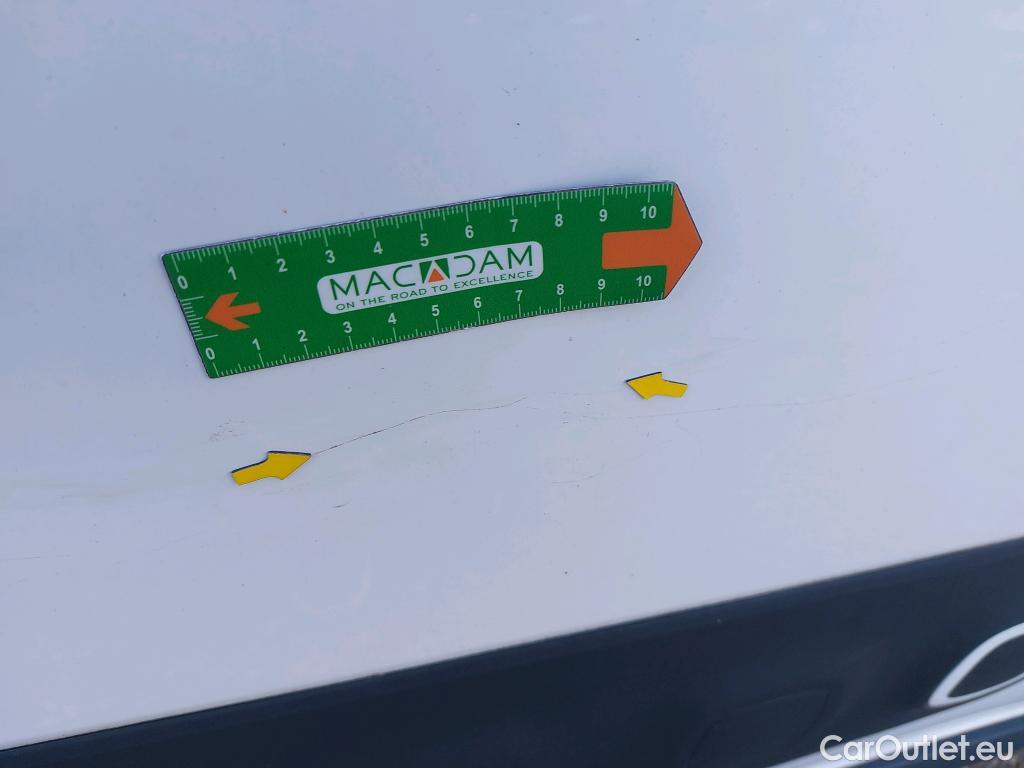  Citroen  C3 CITROEN  / 2016 / 5P / Berline PureTech 110 S&S BVM Shine Business #2