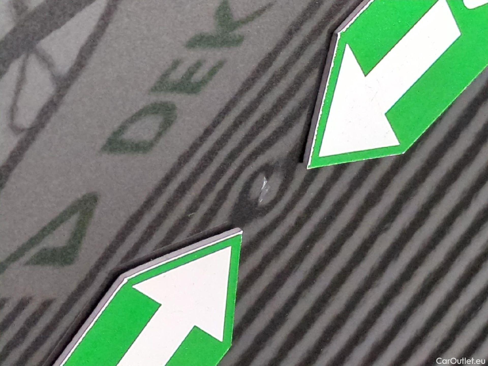  Citroen  C4 Cactus  Feel Business 1.5 BlueHDi 100CV BVM6 E6d #40