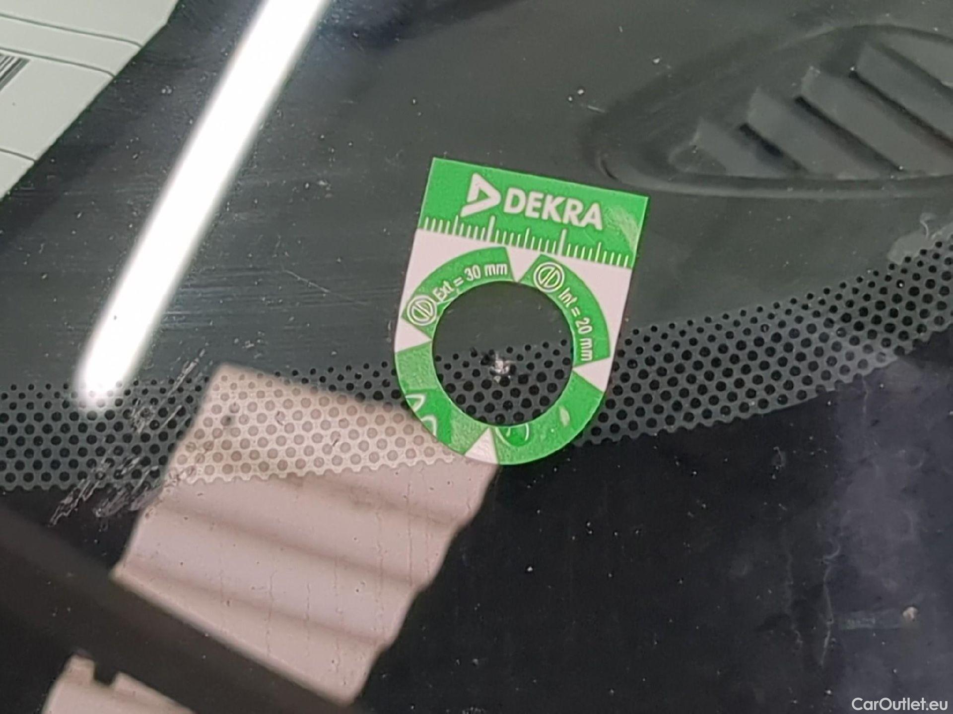  Nissan  Juke NISSAN  / 2019 / 5P / Crossover DIG-T 114 DCT Business Edition #23