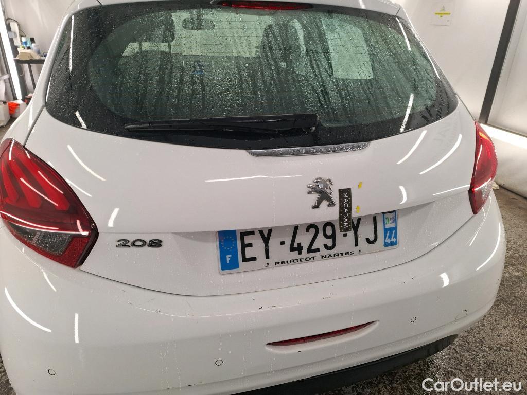  Peugeot  208 PEUGEOT  Affaire / 2015 / 5P / Berline 1.6 BLUEHDI 100 PREMIUM PACK #26