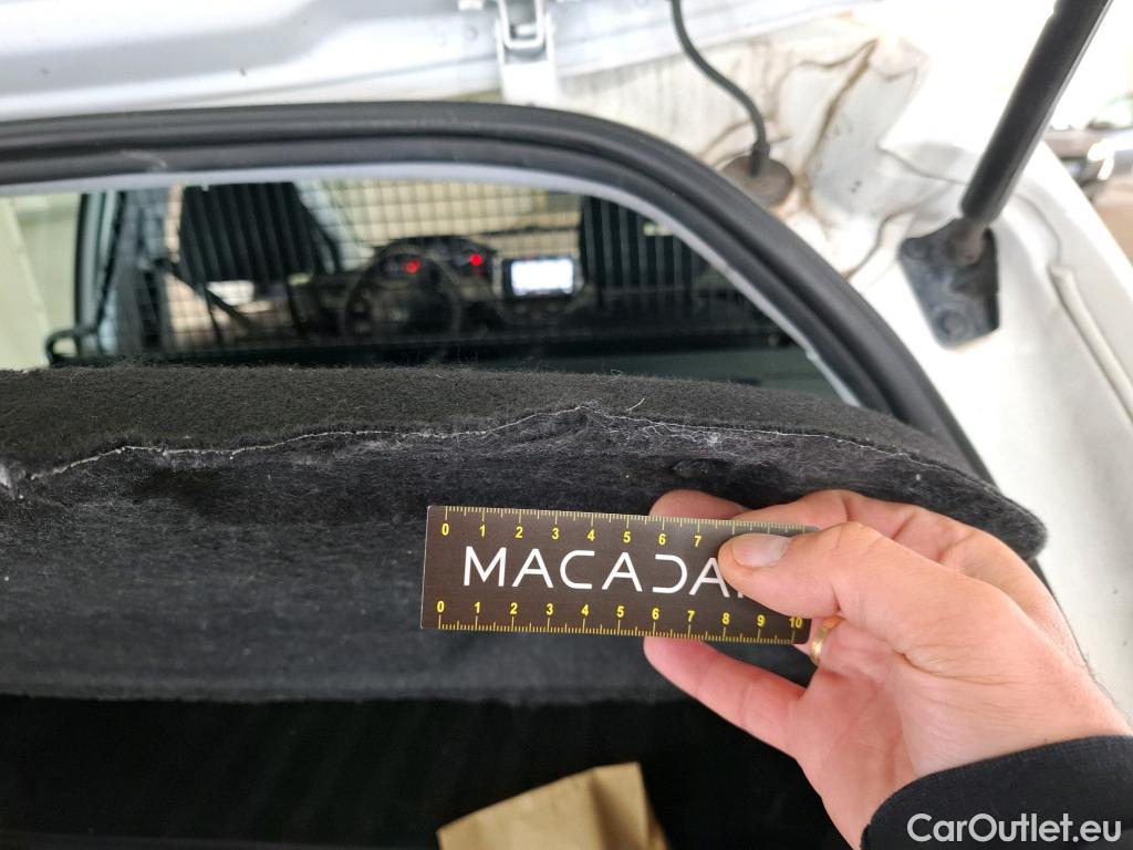  Peugeot  208  Affaire Premium Pack 1.5 HDi 100CV BVM5 E6dT #21