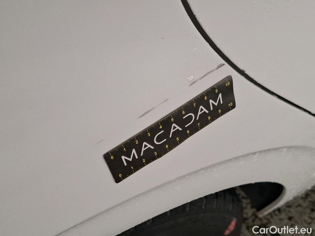  Peugeot  208 PEUGEOT  Affaire / 2015 / 5P / Berline 1.6 BLUEHDI 100 PREMIUM PACK #43