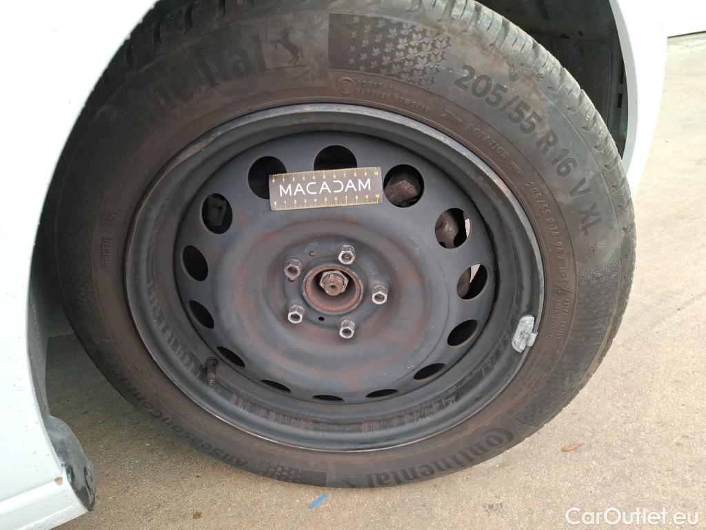  Peugeot  308  Premium Pack 1.5 HDI 100CV BVM6 E6dT #30