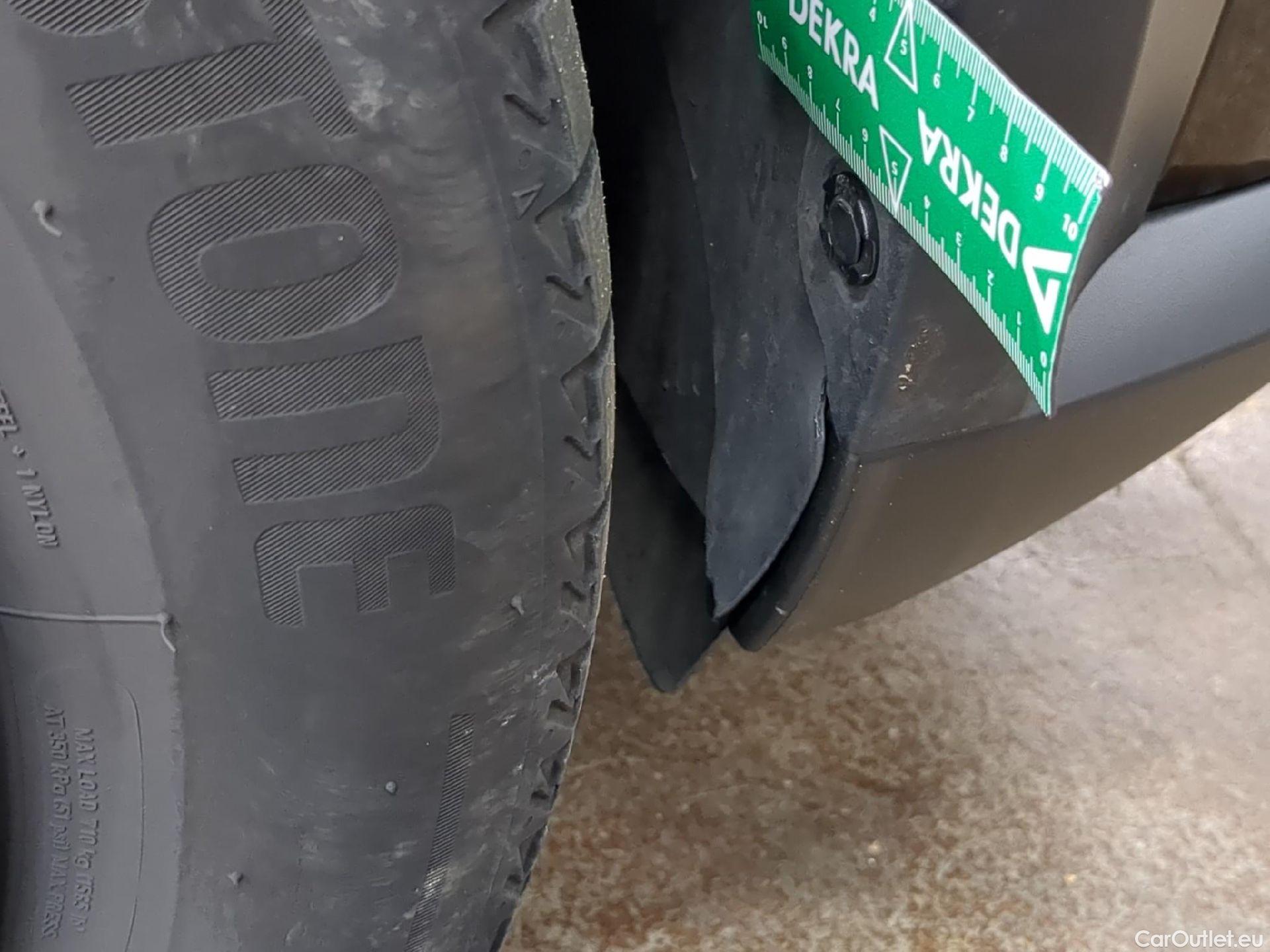  Nissan  Juke NISSAN  / 2019 / 5P / Crossover DIG-T 114 DCT Business Edition #2