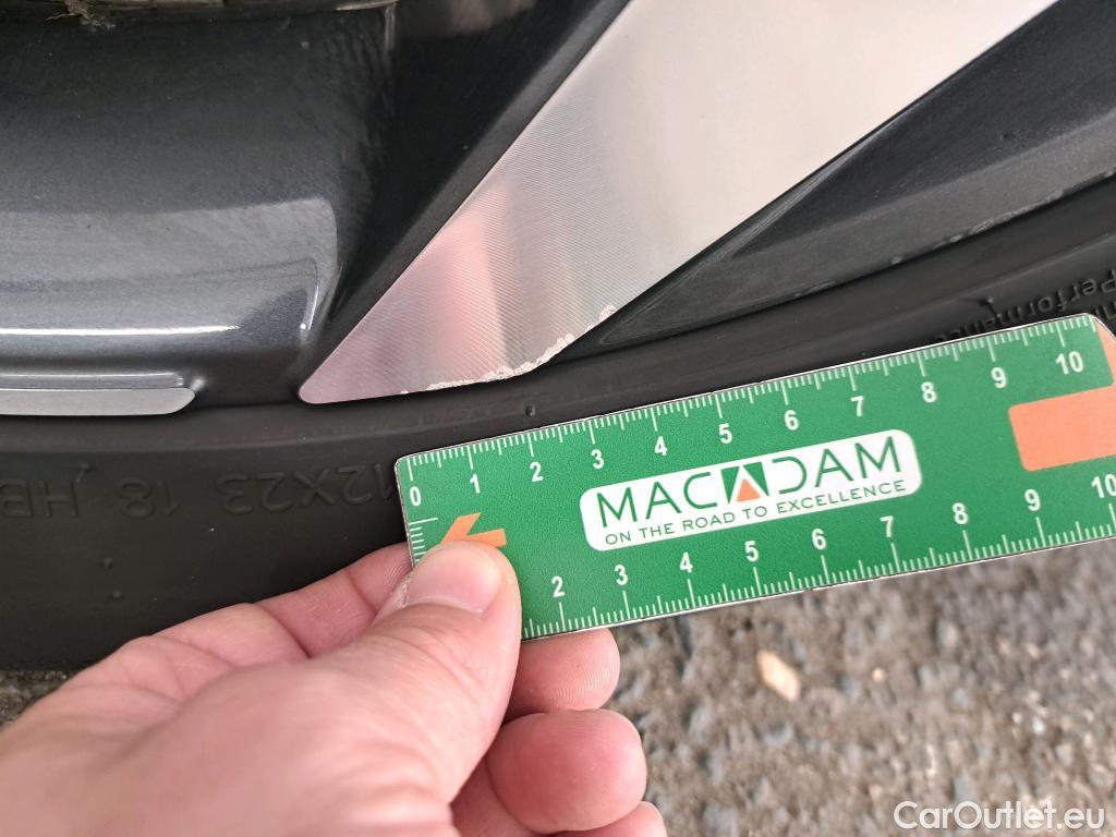  Hyundai  Tucson HYUNDAI  / 2020 / 5P / SUV 1.6 PHEV 265 HTRAC CREATIVE 4WD AUTO #4