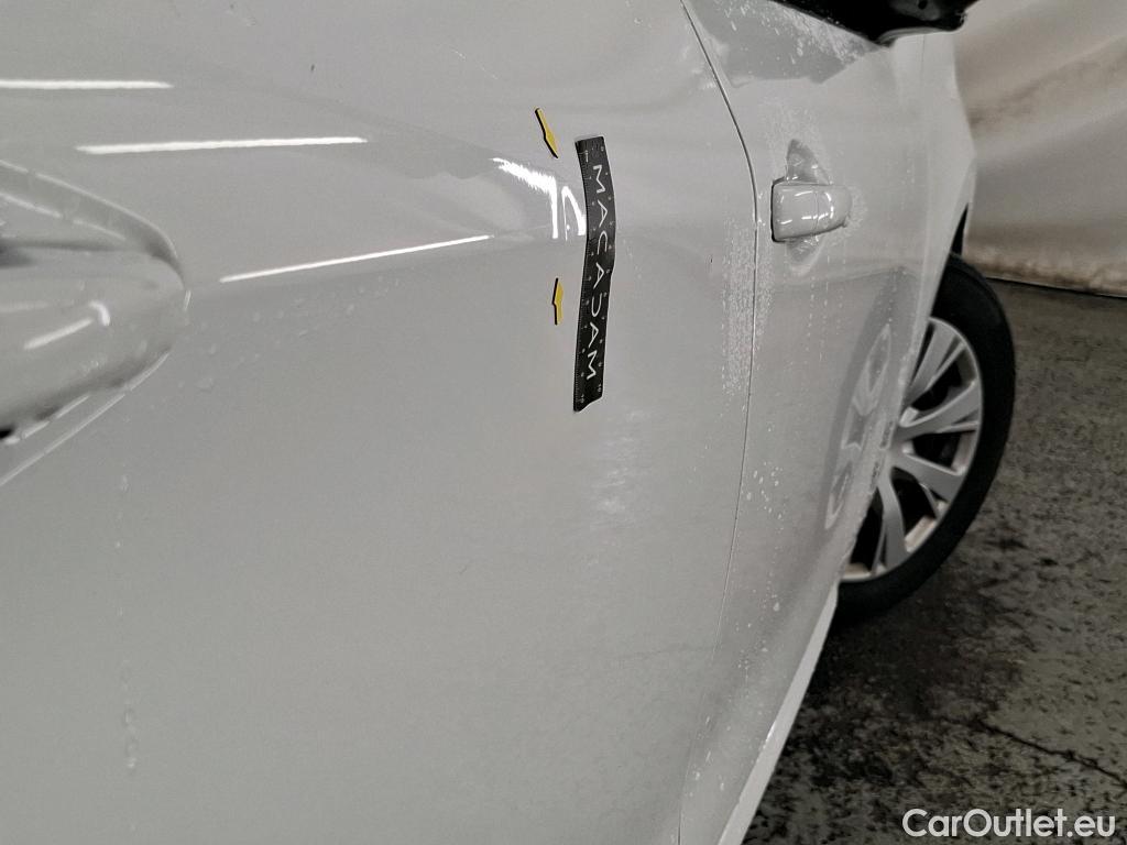  Peugeot  208 PEUGEOT  Affaire / 2015 / 5P / Berline 1.6 BLUEHDI 100 PREMIUM PACK #25