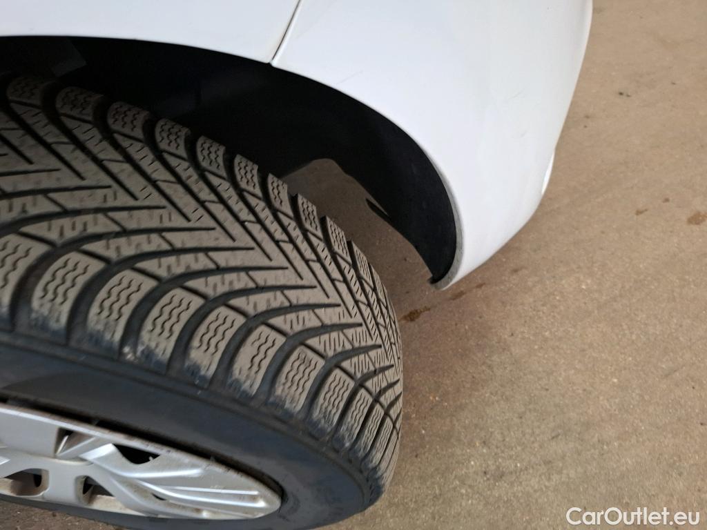  Peugeot  208  Affaire Premium Pack 1.5 HDi 100CV BVM5 E6dT #17