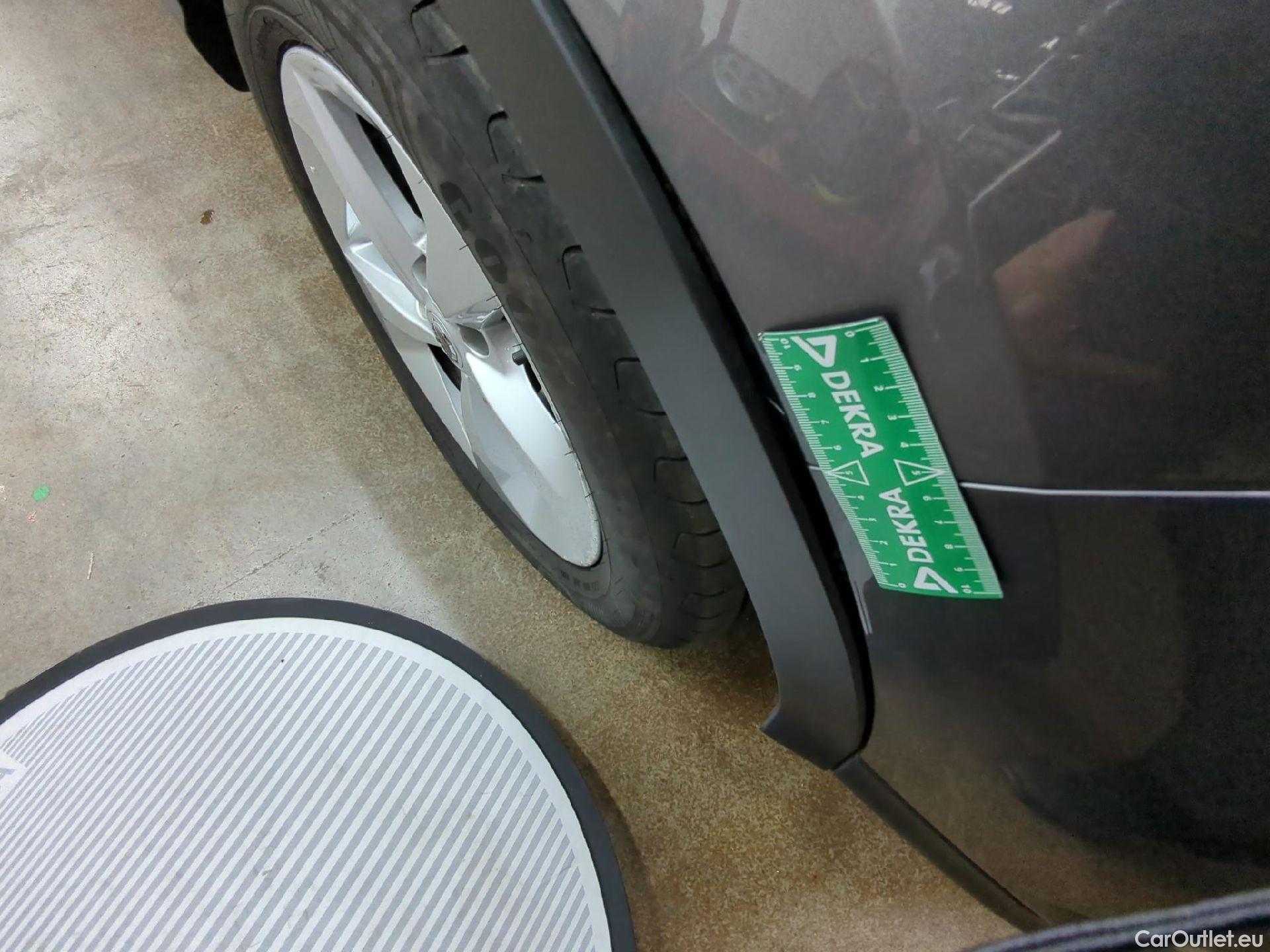  Nissan  Qashqai NISSAN  / 2017 / 5P / Crossover 1.5 DCI 115 DCT Business Edition #8