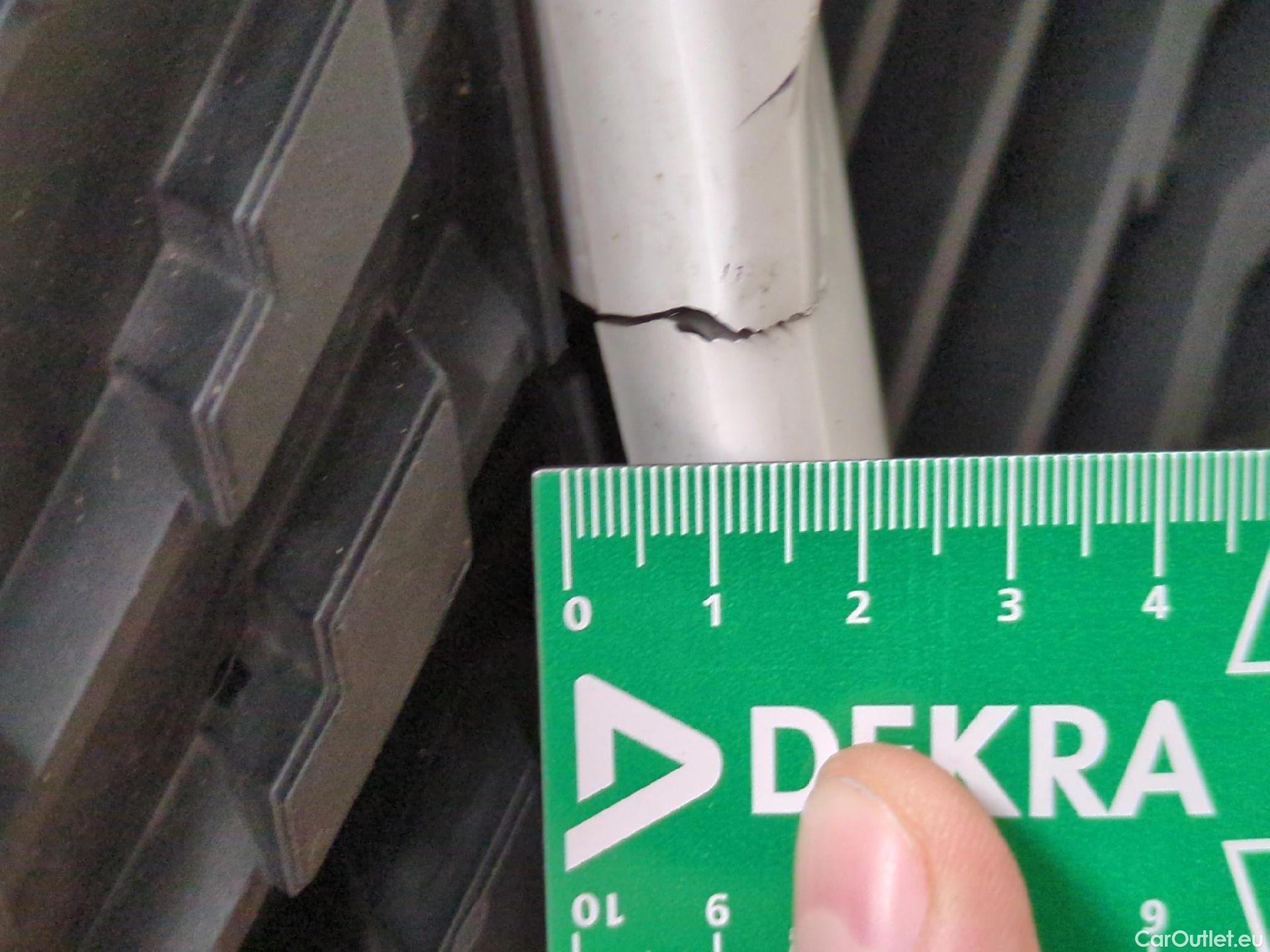  Peugeot  208  Premium 1.5 HDi 100CV BVM6 E6d #20