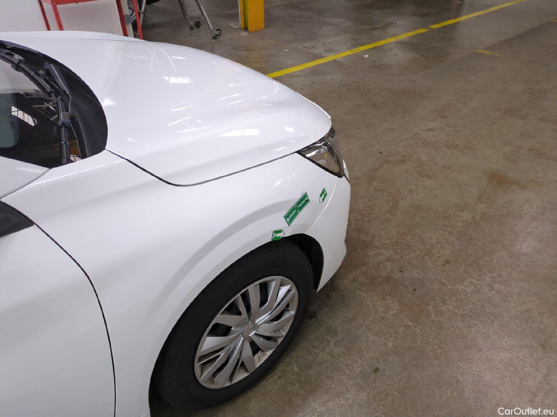  Peugeot  208  Premium 1.5 HDi 100CV BVM6 E6d #19