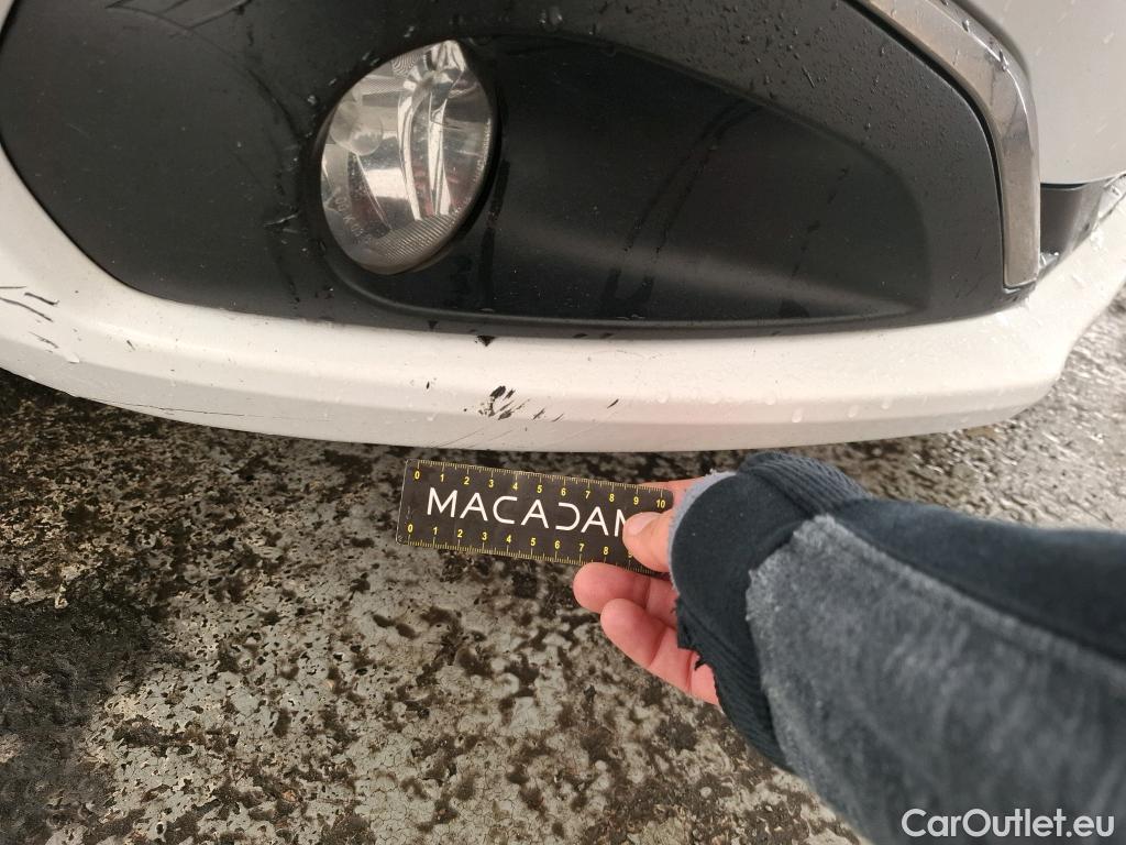  Peugeot  208 PEUGEOT  Affaire / 2015 / 5P / Berline 1.6 BLUEHDI 100 PREMIUM PACK #9