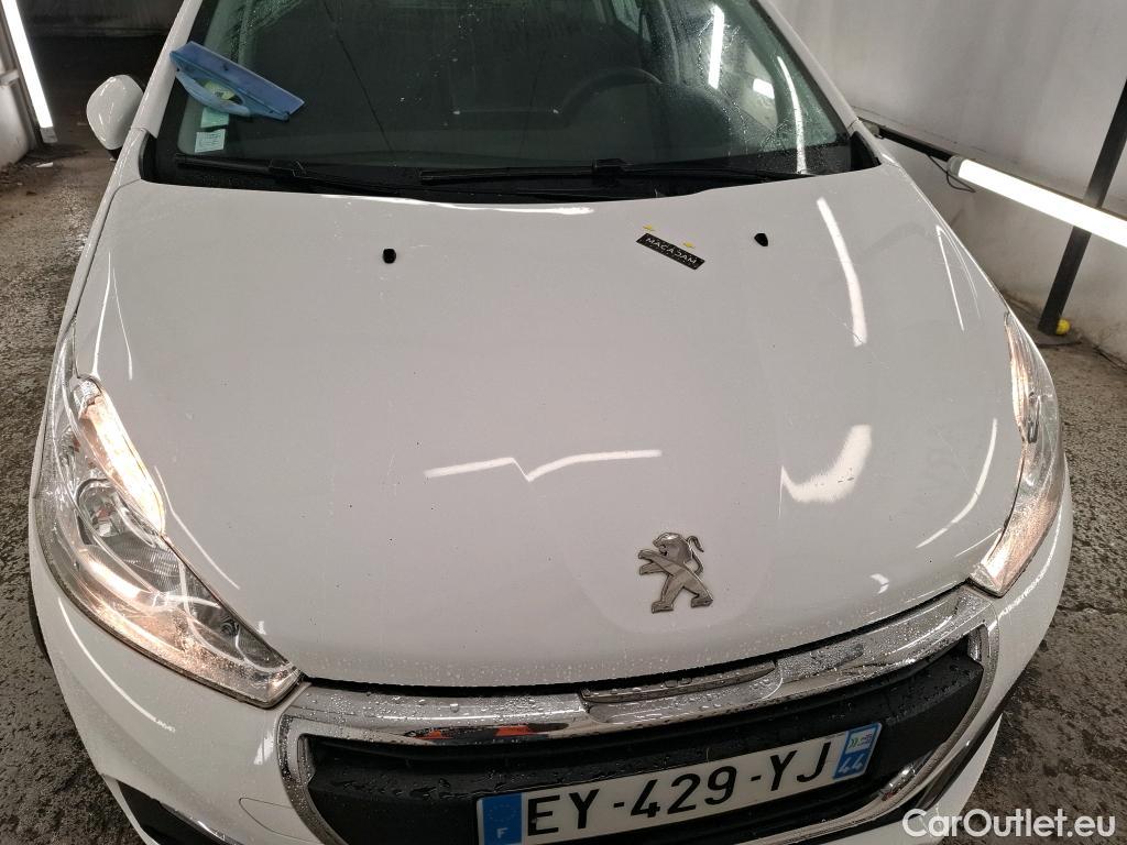  Peugeot  208 PEUGEOT  Affaire / 2015 / 5P / Berline 1.6 BLUEHDI 100 PREMIUM PACK #28