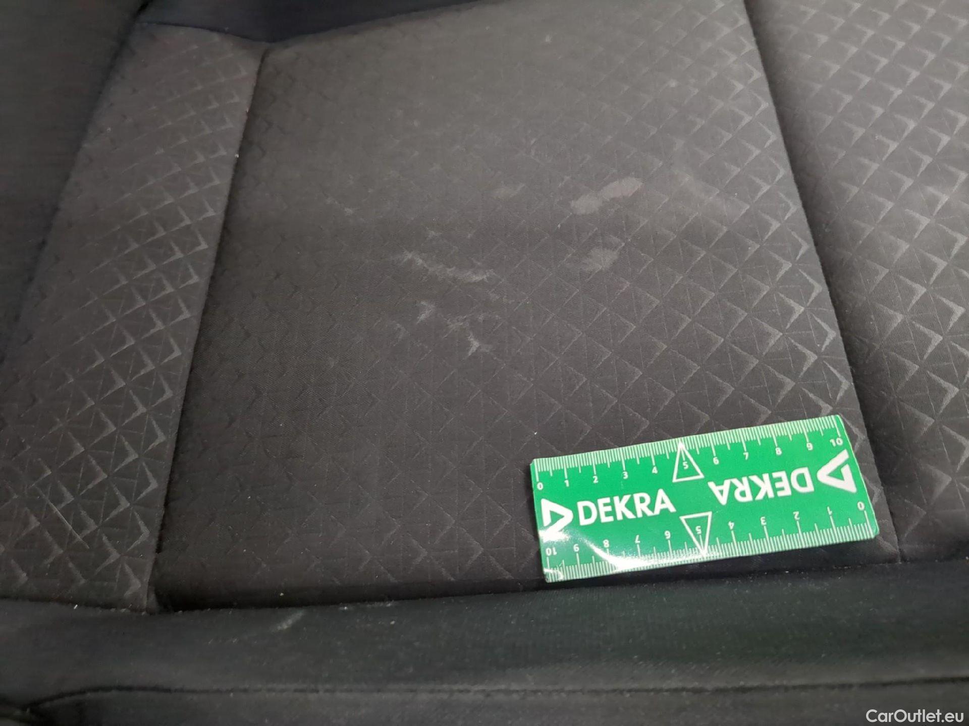  Nissan  Juke NISSAN  / 2019 / 5P / Crossover DIG-T 114 DCT Business Edition #4