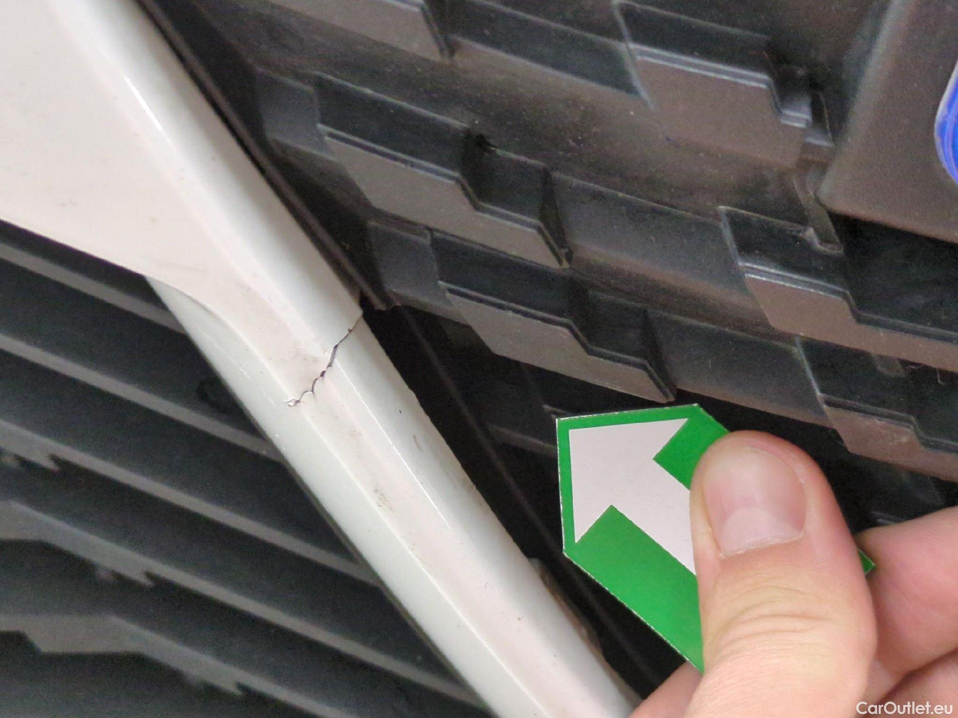  Peugeot  208  Premium 1.5 HDi 100CV BVM6 E6d #25