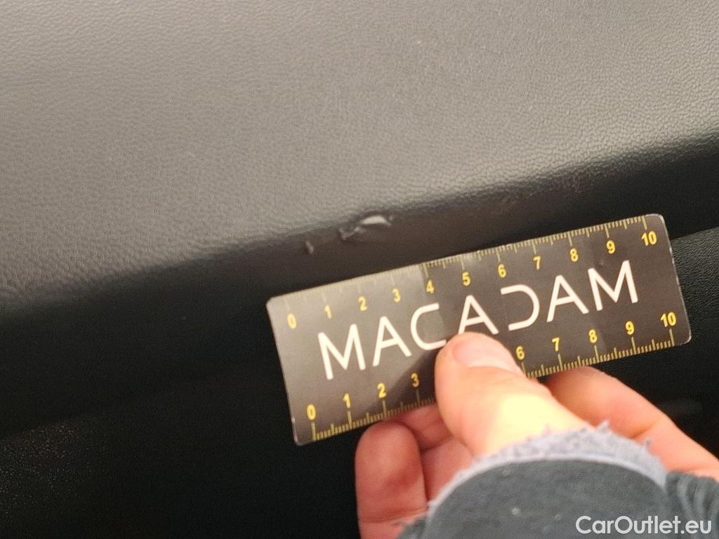  Peugeot  208 PEUGEOT  Affaire / 2015 / 5P / Berline 1.6 BLUEHDI 100 PREMIUM PACK #4