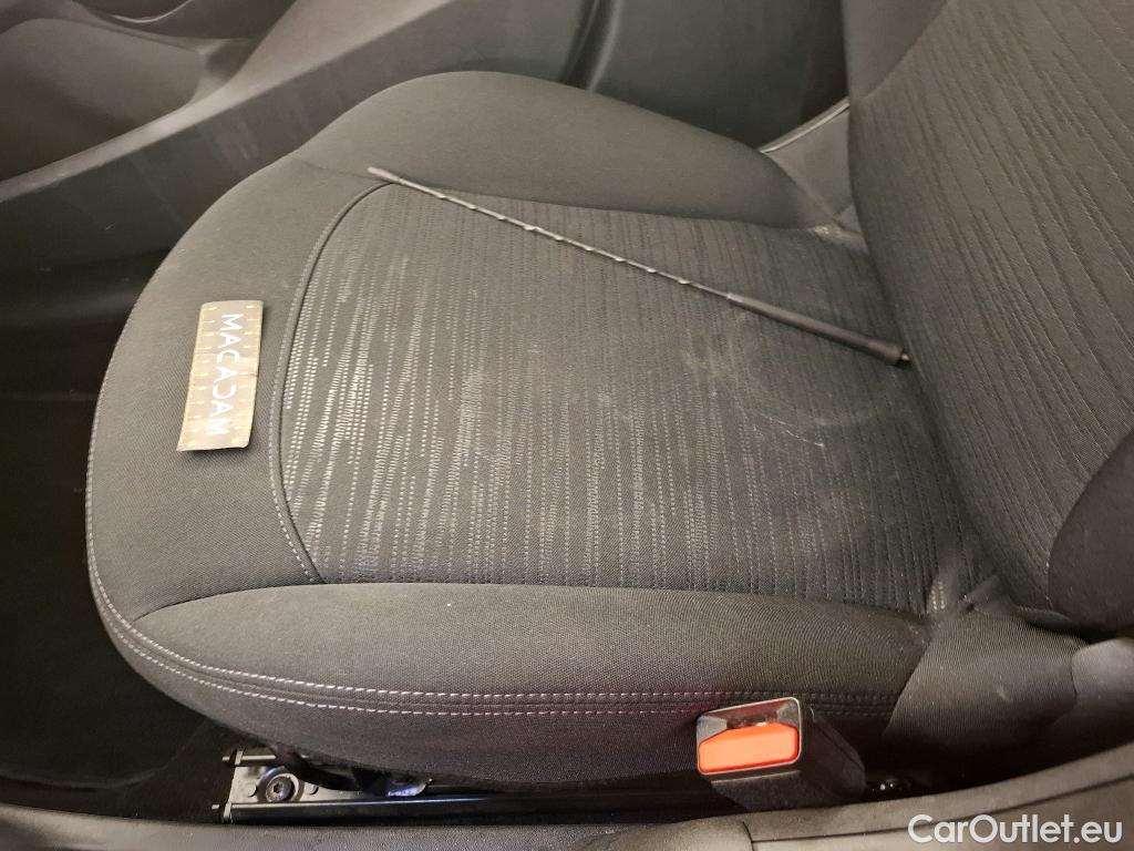  Peugeot  208 PEUGEOT  Affaire / 2015 / 5P / Berline 1.6 BLUEHDI 100 PREMIUM PACK #35