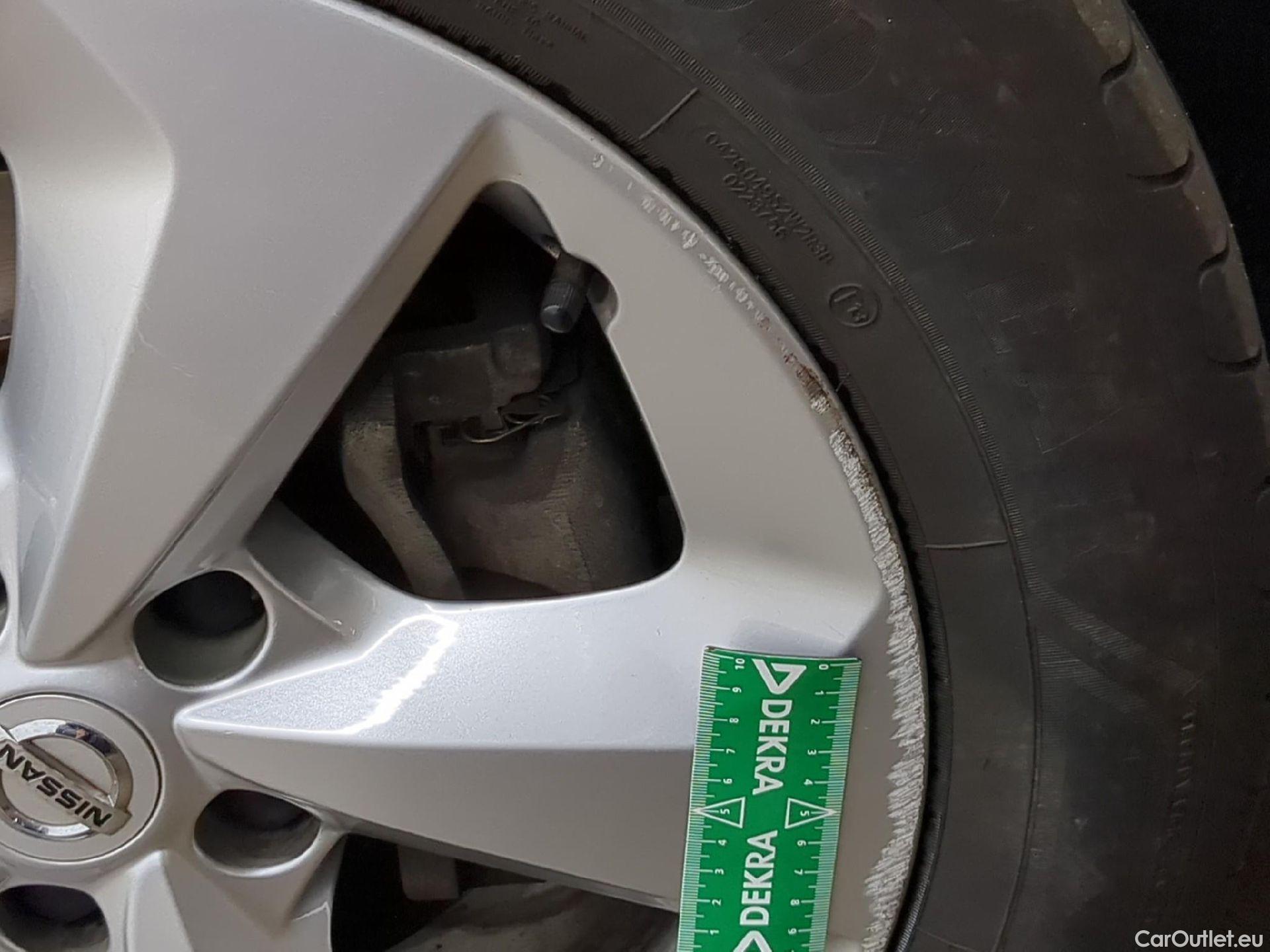  Nissan  Qashqai NISSAN  / 2017 / 5P / Crossover 1.5 DCI 115 DCT Business Edition #3