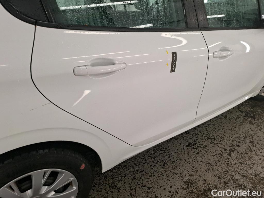  Peugeot  208 PEUGEOT  Affaire / 2015 / 5P / Berline 1.6 BLUEHDI 100 PREMIUM PACK #24