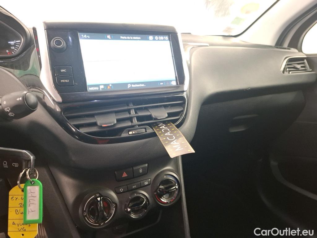  Peugeot  208 PEUGEOT  Affaire / 2015 / 5P / Berline 1.6 BLUEHDI 100 PREMIUM PACK #5