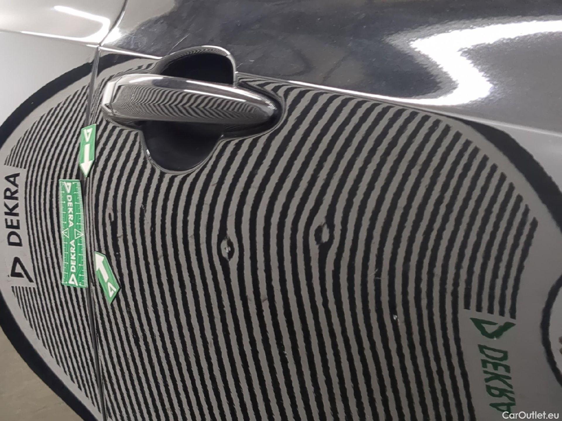  Nissan  Juke NISSAN  / 2019 / 5P / Crossover DIG-T 114 DCT Business Edition #9