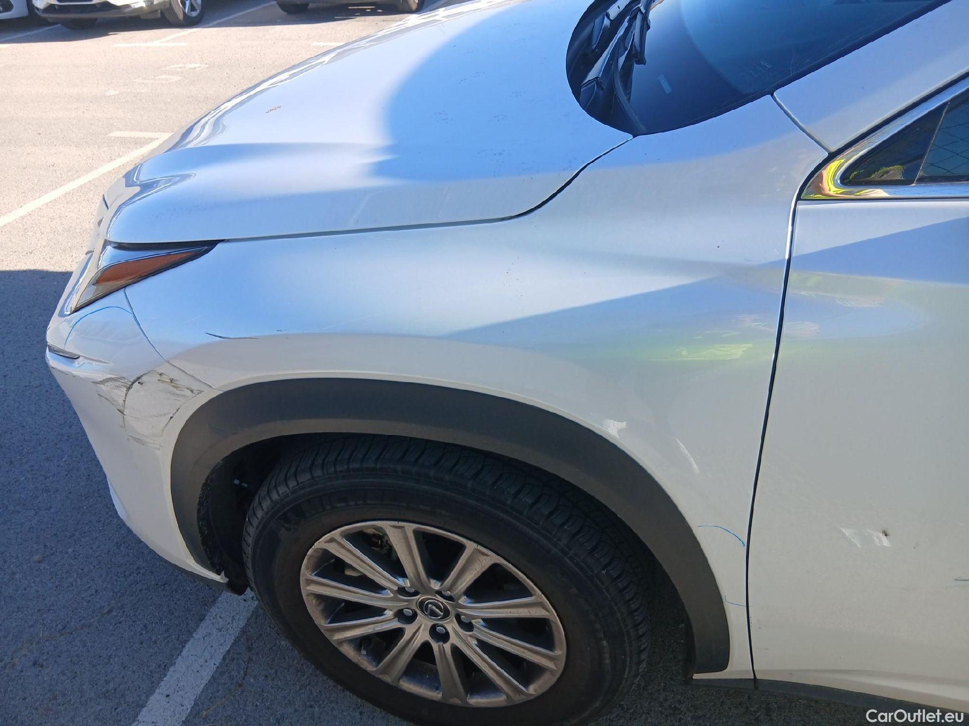  Lexus  NX LEXUS  / 2017 / 5P / todoterreno 2.5 300h Business Navigation 2WD (CX) #16