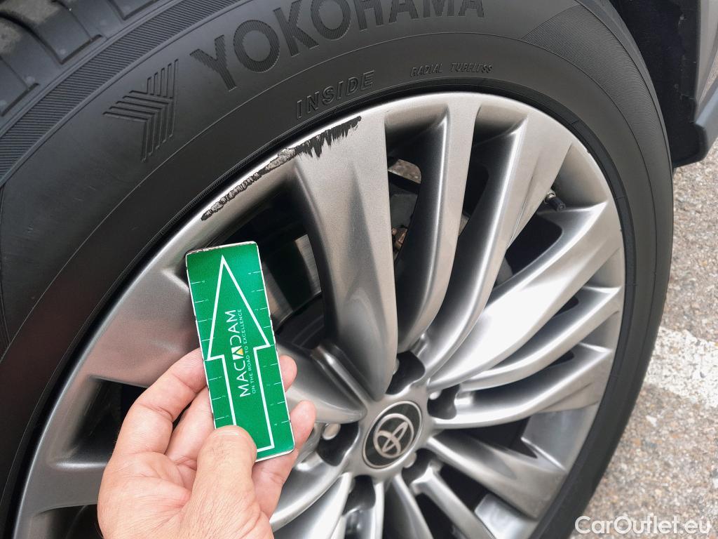  Toyota  Highlander TOYOTA  / 2021 / 5P / todoterreno 2.5 Advance P. Met. Techo Panorámico #5