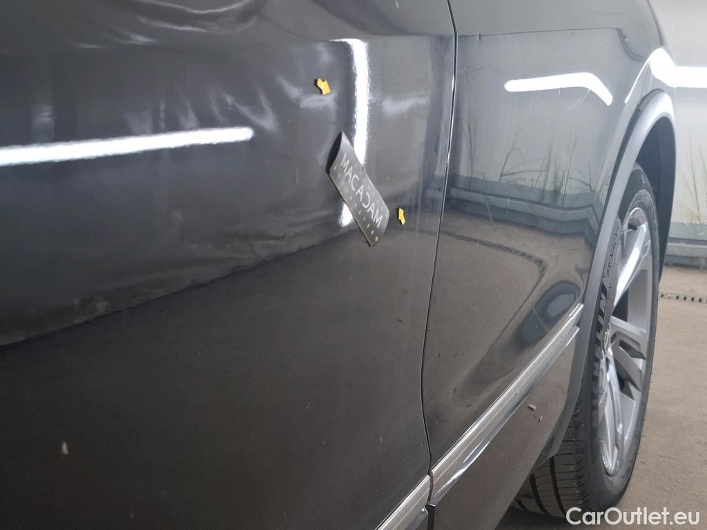  Volkswagen  Tiguan VOLKSWAGEN   2020  5P  SUV 2 0 TDI 150 DSG7 R Line #3