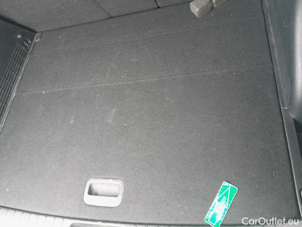  Hyundai  Konna HYUNDAI Kona / 2023 / 5P / todoterreno 1.6 GDI HEV Maxx DCT #4