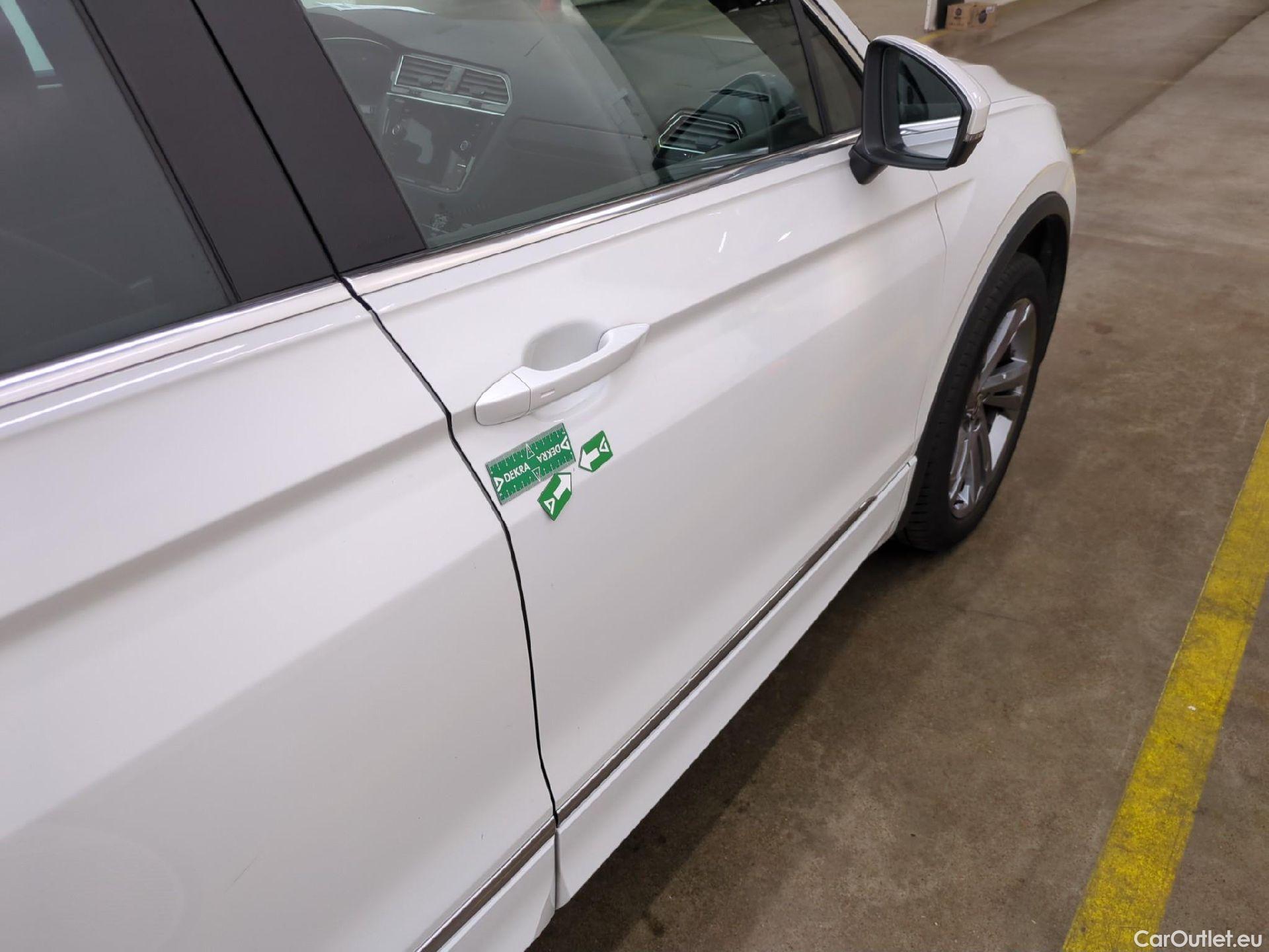  Volkswagen  Tiguan VOLKSWAGEN  / 2020 / 5P / SUV 1.4 eHybrid 245 DSG6 R-Line Exclusive #10