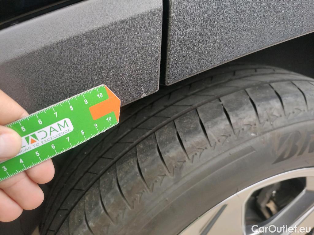  Toyota  RAV4 TOYOTA  / 2018 / 5P / todoterreno 2.5l 220H Advance Plus #20