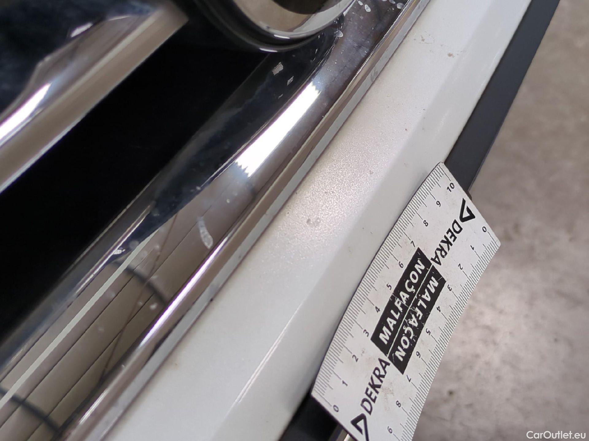  Volkswagen  Tiguan VOLKSWAGEN  / 2020 / 5P / SUV 1.4 eHybrid 245 DSG6 R-Line Exclusive #15