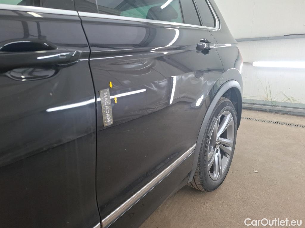  Volkswagen  Tiguan VOLKSWAGEN   2020  5P  SUV 2 0 TDI 150 DSG7 R Line #17