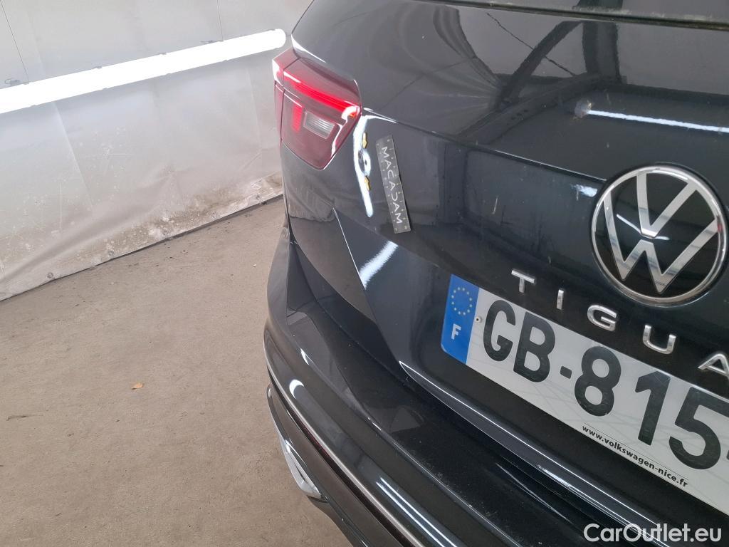  Volkswagen  Tiguan VOLKSWAGEN   2020  5P  SUV 2 0 TDI 150 DSG7 R Line #25