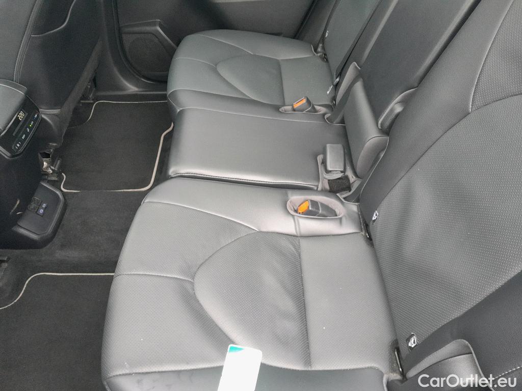  Toyota  Highlander TOYOTA  / 2021 / 5P / todoterreno 2.5 Advance P. Met. Techo Panorámico #13