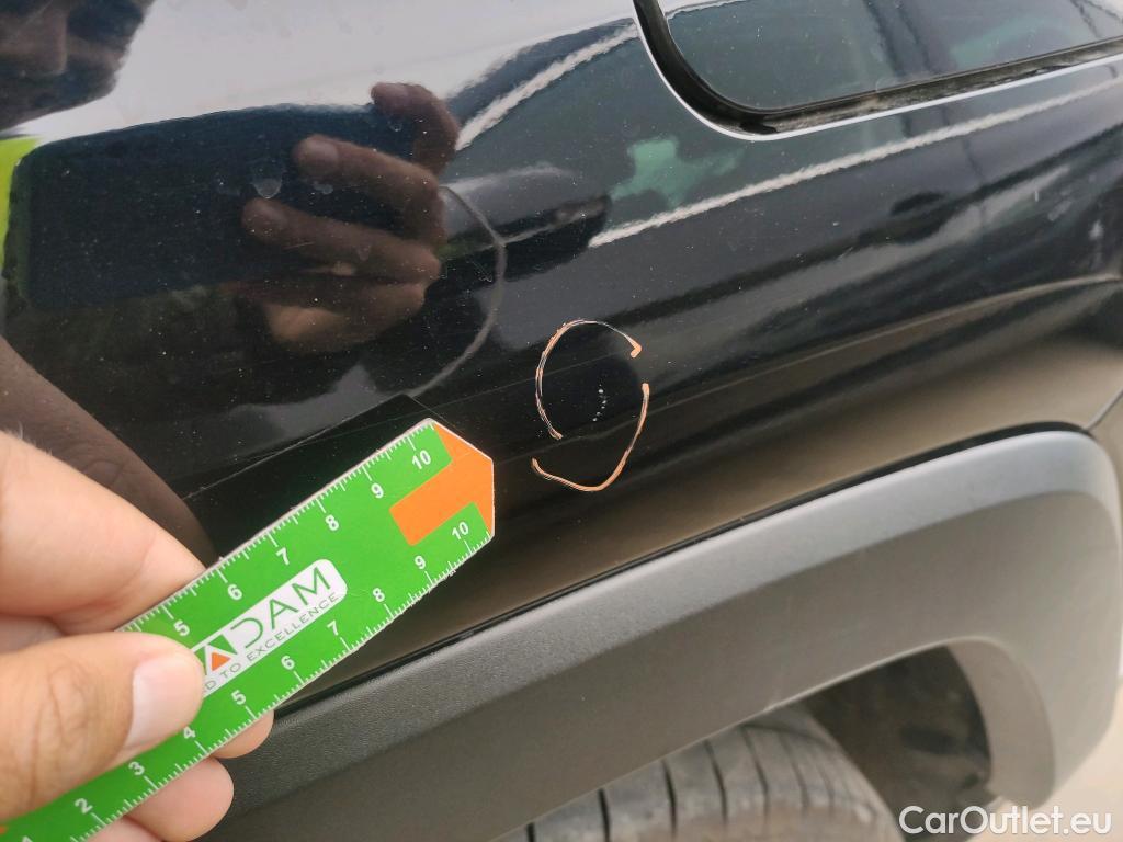  Toyota  RAV4 TOYOTA  / 2018 / 5P / todoterreno 2.5l 220H Advance Plus #4